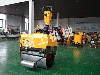 道路養(yǎng)護(hù)責(zé)任重大，小型壓路機(jī)需求迅速增長