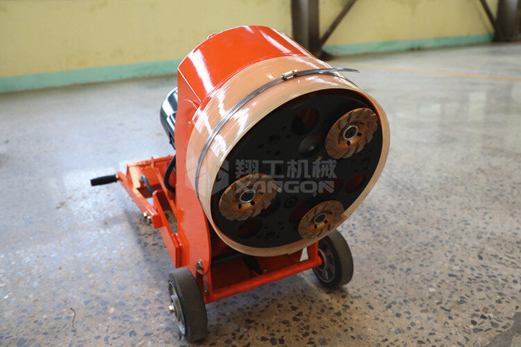 選購地坪研磨機，除了質(zhì)量外，這一點也很重要