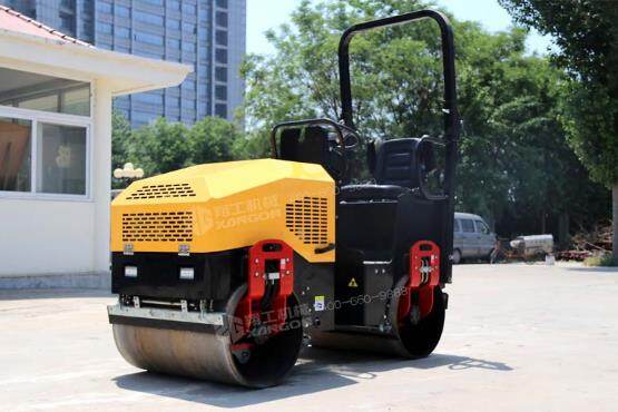 小壓路機兩種動力需求選擇，狹小的面積也可以