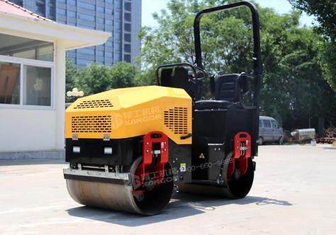 壓路機(jī)型號(hào)多？根據(jù)工程量選擇準(zhǔn)沒(méi)錯(cuò)